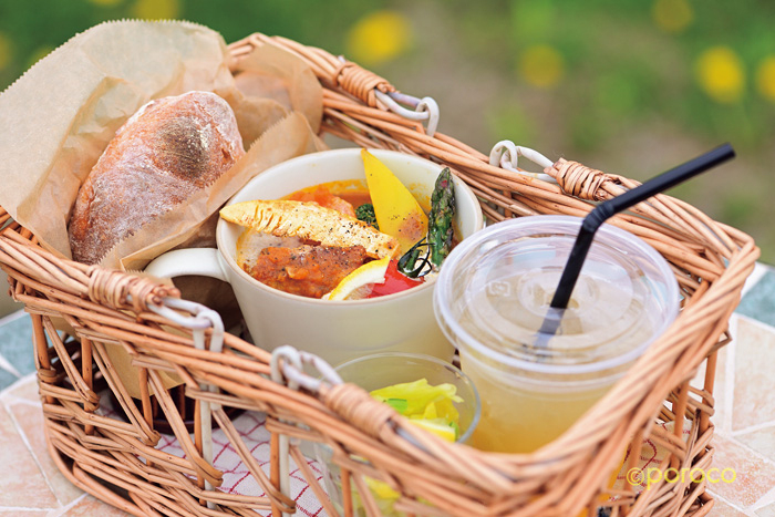 チラ見せ Poroco７月号 大人のためのグルメドライブ 富良野美瑛オススメルート Poroco ポロコ 札幌がもっと好きになる おいしく 楽しく 札幌女子のためのwebサイト