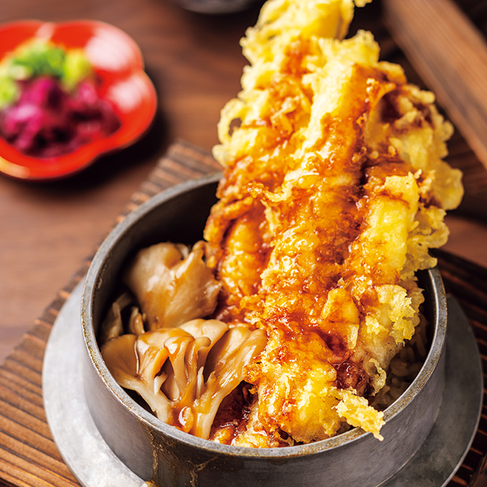 札幌／琴似】炊きたての贅沢釜飯と日本茶、夜は豊富なアラカルトとお酒