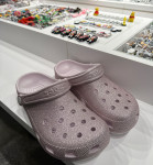 北海道初の路面店「Crocs札幌店」がオープン！一足先に店内を体験してきました