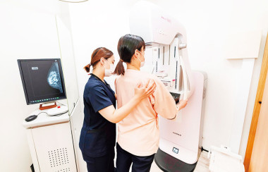 【AMS きしクリニック札幌】 大人女性に多い悩み～妊娠前後や更年期。 心身の健康のために～