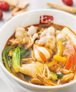 【七宝麻辣湯 すすきの南6条店】朝まで営業でシメの新定番に 話題の麻辣湯専門店