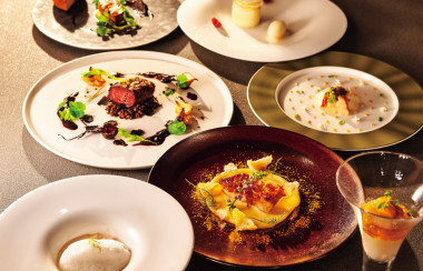 【hache】 リュクスな素材の輝きを心ゆくまで クリスマスの夜を彩る特別コース