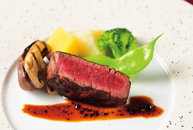 【Dal Segno】 自慢の炭火焼き料理とともに 大切な人と過ごすクリスマス