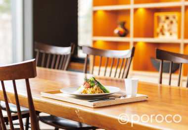 【定山渓】話題の新施設「休日ビルヂング」 温泉やラウンジのほか、グルメも充実！