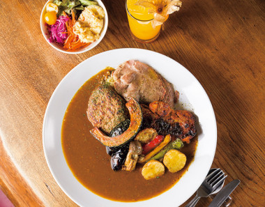 「cafe seed（カフェシード）」太陽と雨、土だけでつくる 野菜本来の美味しさ｜札幌市中央区